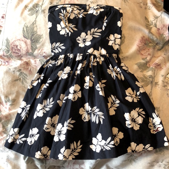 Hollister Dresses & Skirts - Hollister Mini Tube Dress